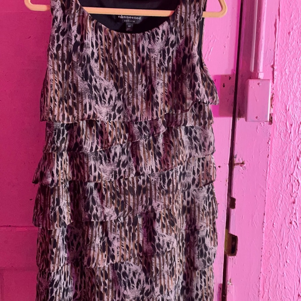 Digit ruffle design dress